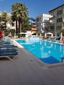 Hotel Blue Heaven