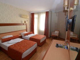 Kleopatra Dreams Beach Hotel