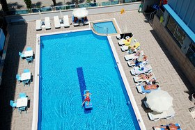 Kleopatra Ramira Hotel