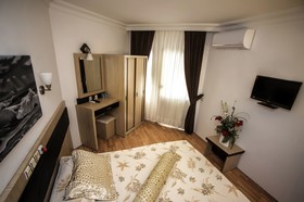Monte Carlo Hotel