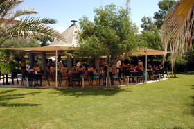 Palmeras Beach Hotel