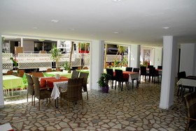 Rosella Apart & Hotel
