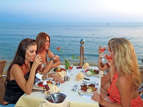 Rubi Hotel
