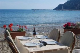 Sun Hotel by En Vie Beach