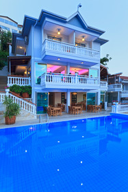 Sunny Hill Alya Hotel