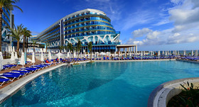 Vikingen Infinity Resort & Spa