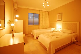Gold City Hotel
