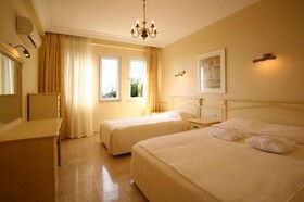 Gold City Hotel