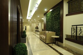 Gold City Hotel