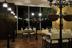 Gold City Hotel