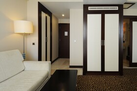 Gold City Hotel
