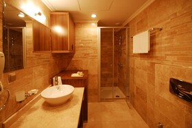 Gold City Hotel