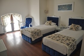 Adalya Port Hotel