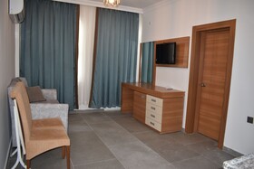 Akin Apart And Hotel
