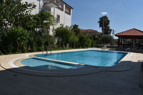 Akin Apart And Hotel