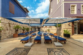 Alp Pasa Hotel