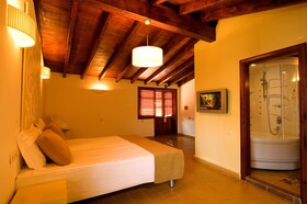 Alp Pasa Hotel