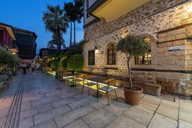 Alp Pasa Hotel
