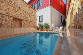 Alp Pasa Hotel