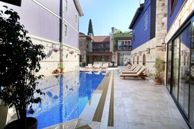 Alp Pasa Hotel