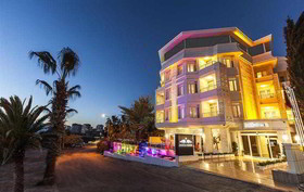 Golda Hotel