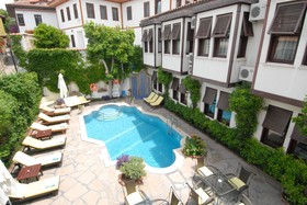 Aspen Hotel