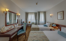 Best Western Plus Khan Hotel
