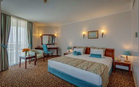 Best Western Plus Khan Hotel
