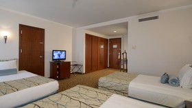 Best Western Plus Khan Hotel