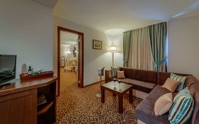 Best Western Plus Khan Hotel