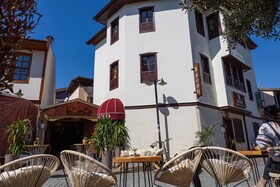 Boho Oldtown Apart Hotel