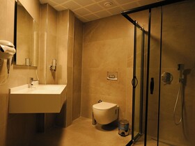 Bonnie City Hotel