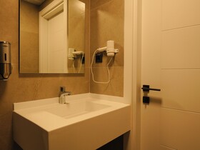 Bonnie City Hotel