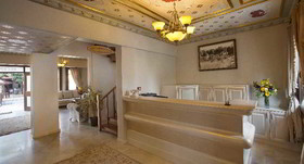 Castle Old Town Hotel