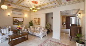 Castle Old Town Hotel