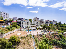 Qinn Hotels