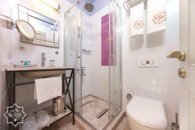 Delight Deluxe Boutique Hotel