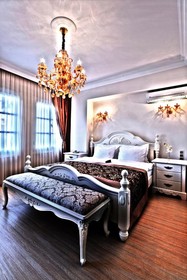 Lavin Suites Hotel