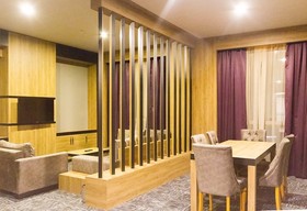 SKY Business Hotel