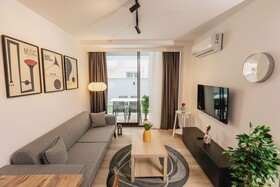 Ella Suites & Hotel