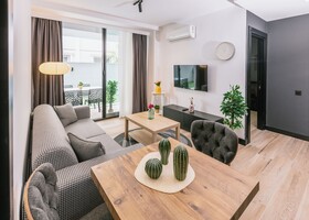 Ella Suites & Hotel
