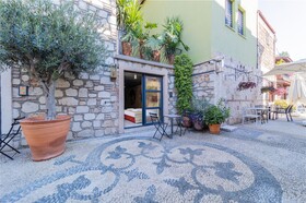 Fiore Garden Suites