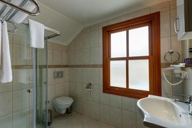 Goodman Hotel & Bistro