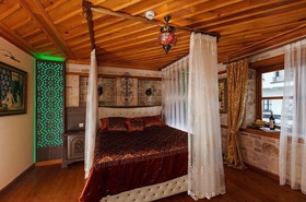 Goodman Hotel & Bistro