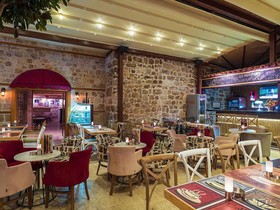 Goodman Hotel & Bistro