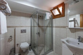 Goodman Hotel & Bistro