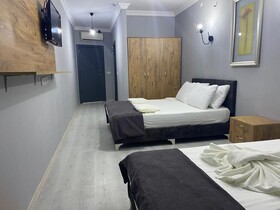 Grand Niki Hotel & Spa
