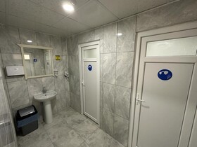 Hadrian's Gate Family Hostel