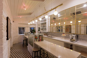 Delight Deluxe Hotel & Spa