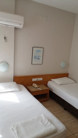 Isinda Hotel